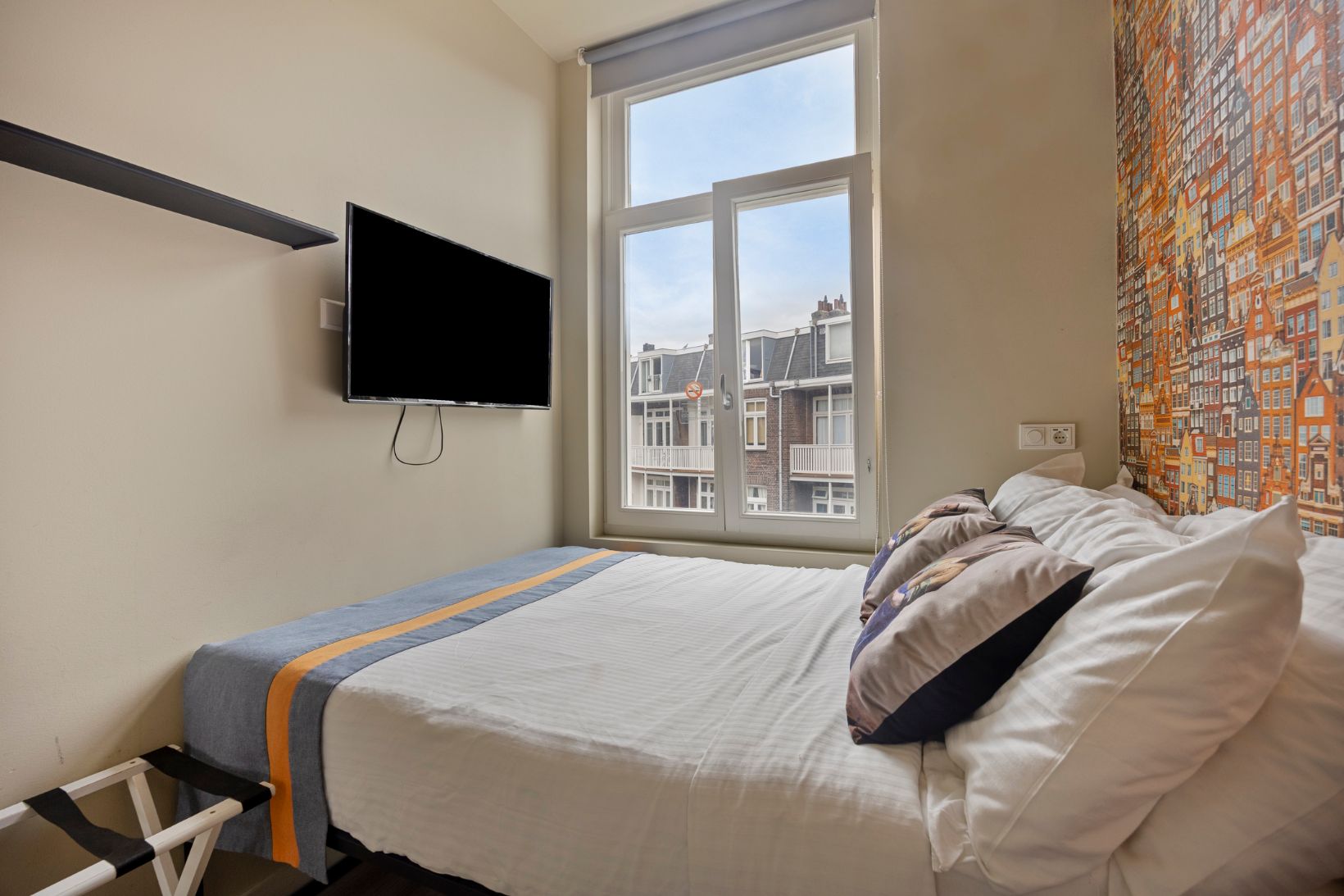 RoomWest Cosy